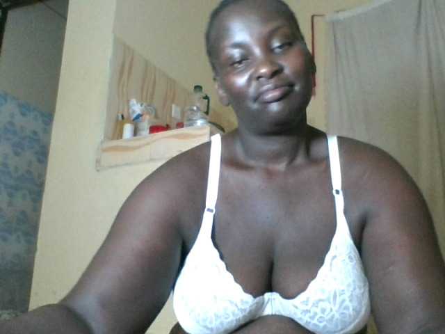 Blackbeauty001's BongaCams show and profile