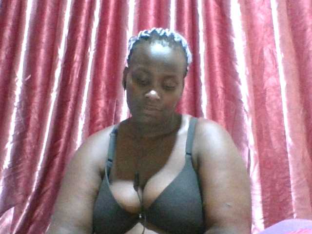 Blackbeauty001 webcam bongacams model stream image