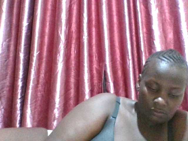 Blackbeauty001 webcam bongacams model stream image