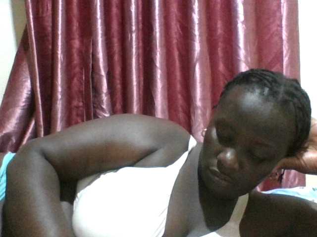 Blackbeauty001's BongaCams show and profile