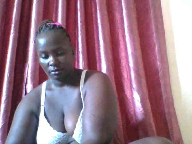 Blackbeauty001 Live Webcam on BongaCams