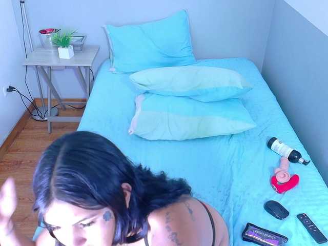 Beautifultattoogirl's BongaCams show and profile