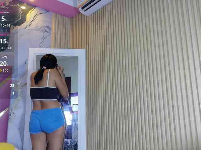 Beautifultattoogirl webcam