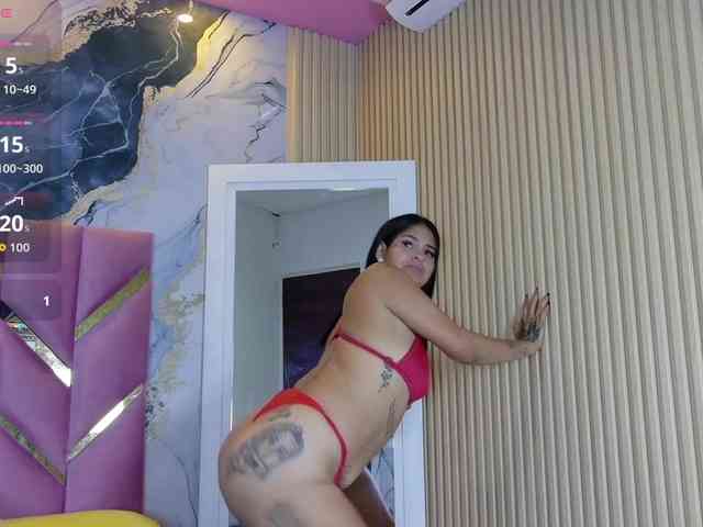 Beautifultattoogirl webcam