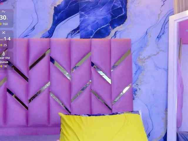 Beautifultattoogirl webcam