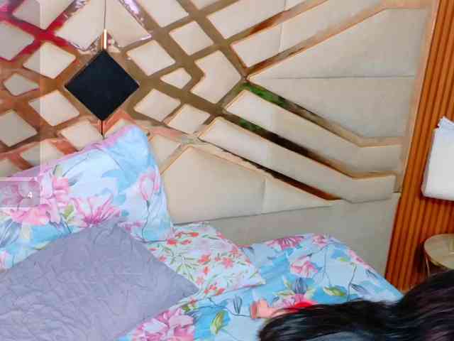 Beautifultattoogirl webcam