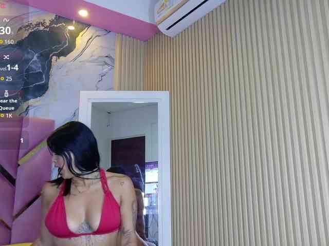 Beautifultattoogirl webcam