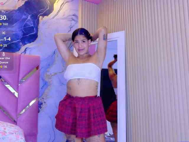 Beautifultattoogirl webcam