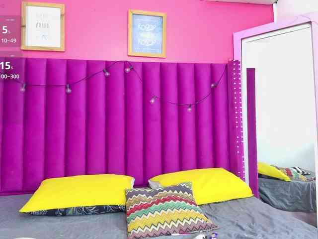 Beautifultattoogirl webcam