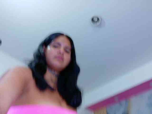 Beautifultattoogirl webcam