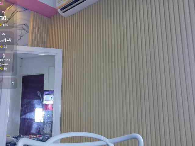 Beautifultattoogirl webcam