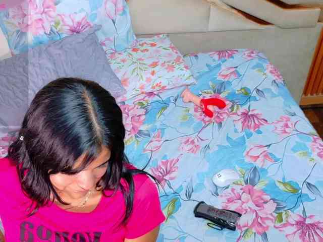 Beautifultattoogirl webcam