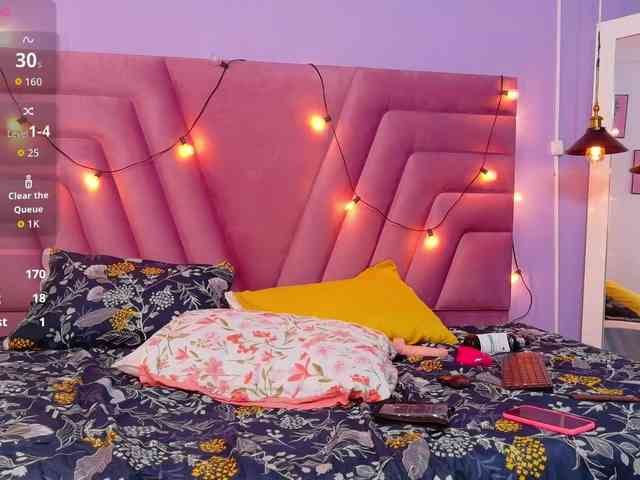 Beautifultattoogirl webcam