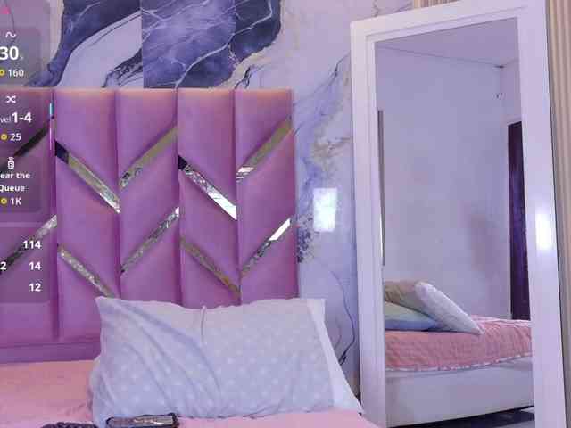 Beautifultattoogirl webcam