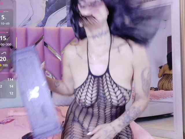 Beautifultattoogirl webcam