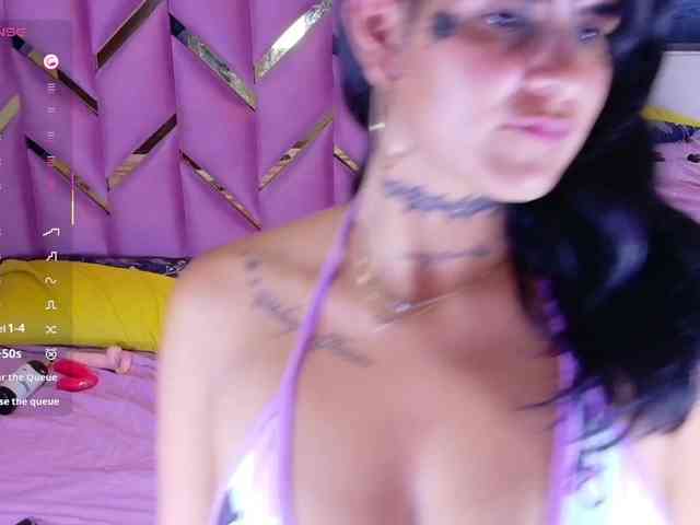 Beautifultattoogirl