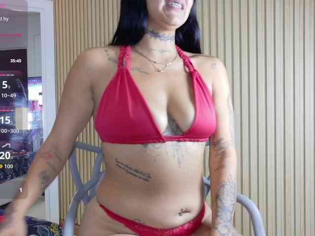 Beautifultattoogirl webcam