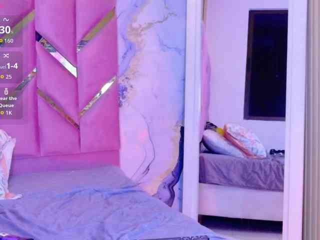 Beautifultattoogirl webcam