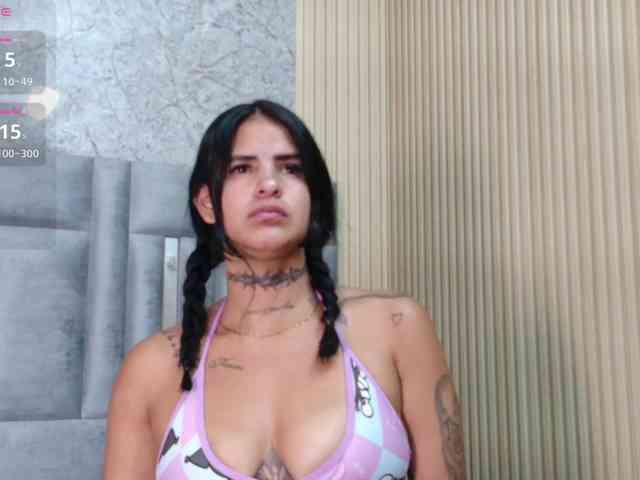 Beautifultattoogirl webcam