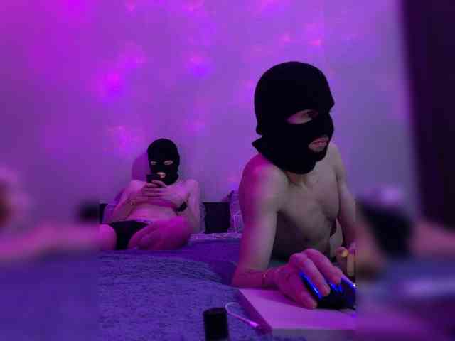 Twohotguys Twohotguys