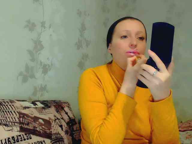 CrystallAngel Live Webcam on BongaCams