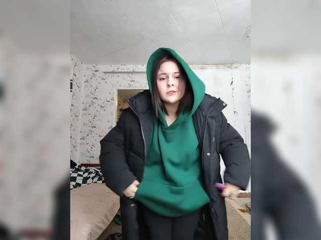 Lisen0chek1's BongaCams show and profile