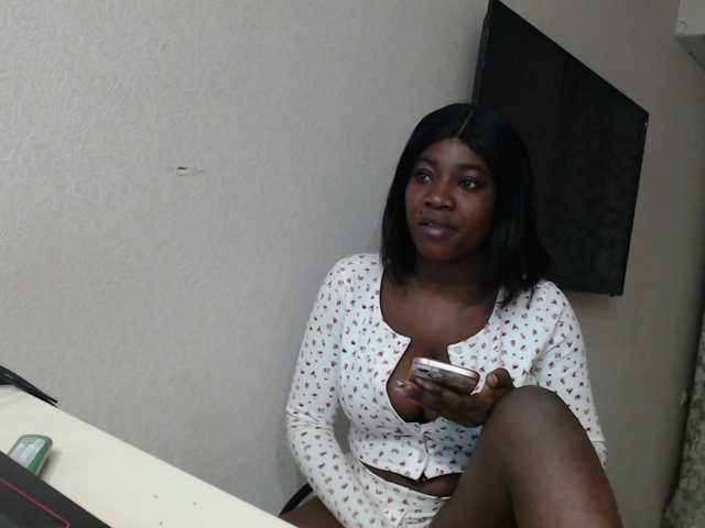 RussianBlackBaby's BongaCams show and profile