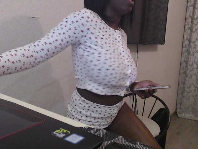 RussianBlackBaby's BongaCams show and profile