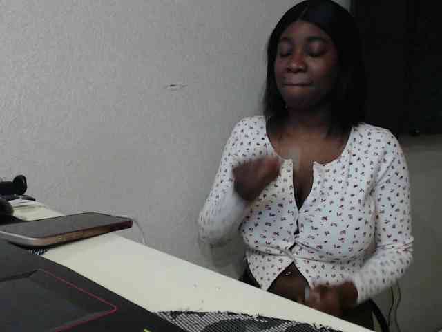 RussianBlackBaby Live Webcam on BongaCams