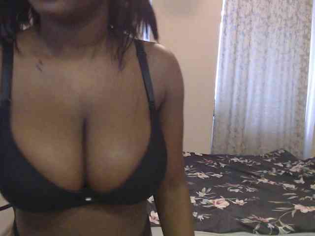 RussianBlackBaby Live Webcam on BongaCams