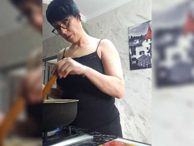 Sexiledi's BongaCams show and profile