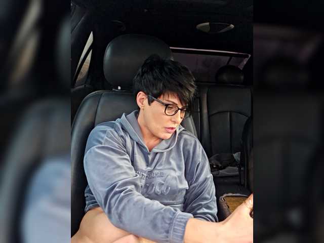 Sexiledi's BongaCams show and profile