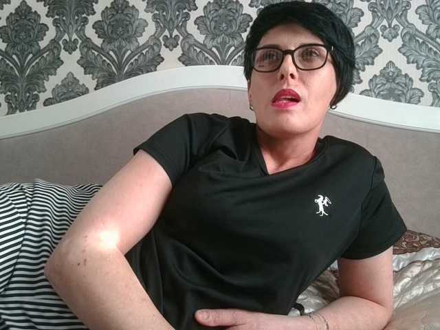 Sexiledi's BongaCams show and profile