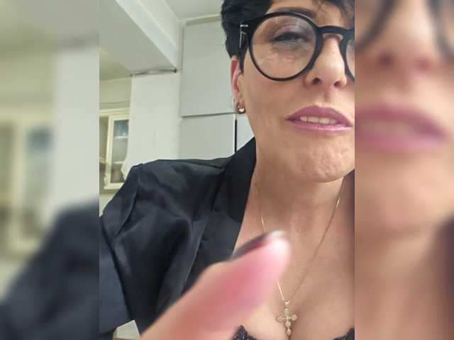 Sexiledi's BongaCams show and profile