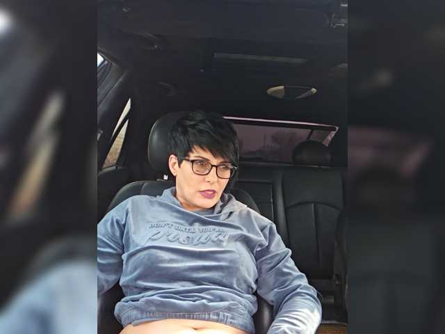 Sexiledi's BongaCams show and profile