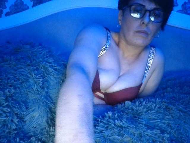 Sexiledi's BongaCams show and profile