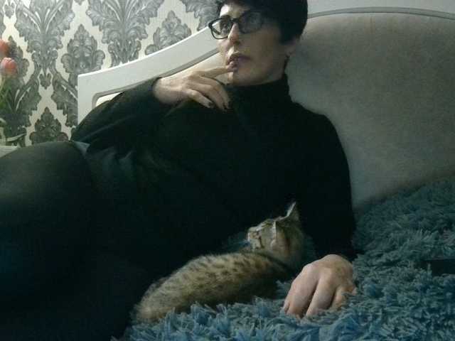 Sexiledi's BongaCams show and profile