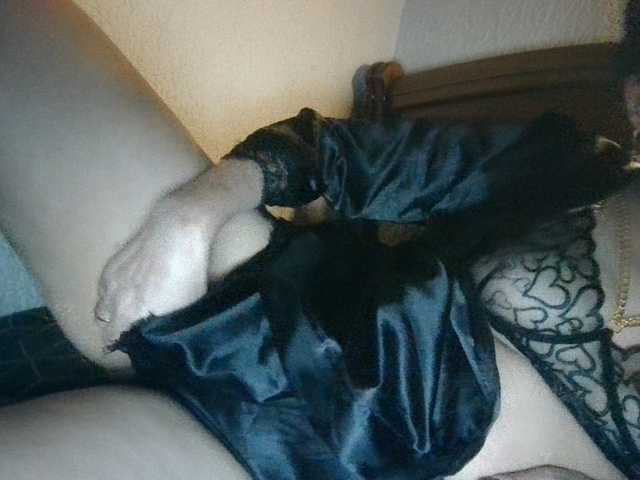 Sexiledi's BongaCams show and profile