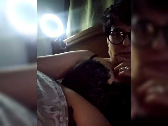 Sexiledi's BongaCams show and profile