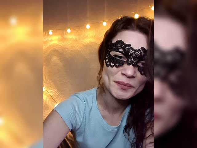 LiaSmile – webcam model profile photo