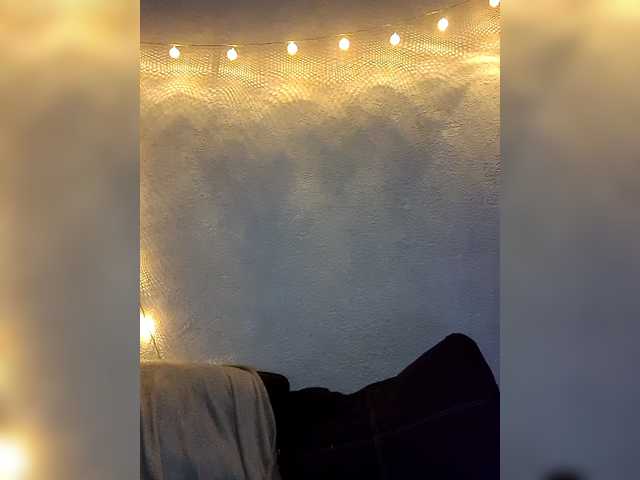 LiaSmile's BongaCams show and profile