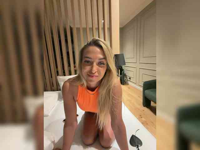 Blondi29 Live Webcam on BongaCams