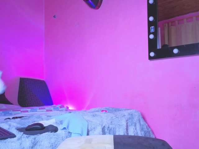 Rabbit-09's BongaCams show and profile