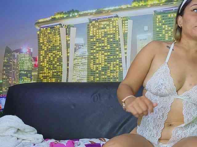 couplesexhot2027 webcam