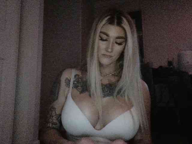 Bombshell-Baddiexx Bombshell-Baddiexx