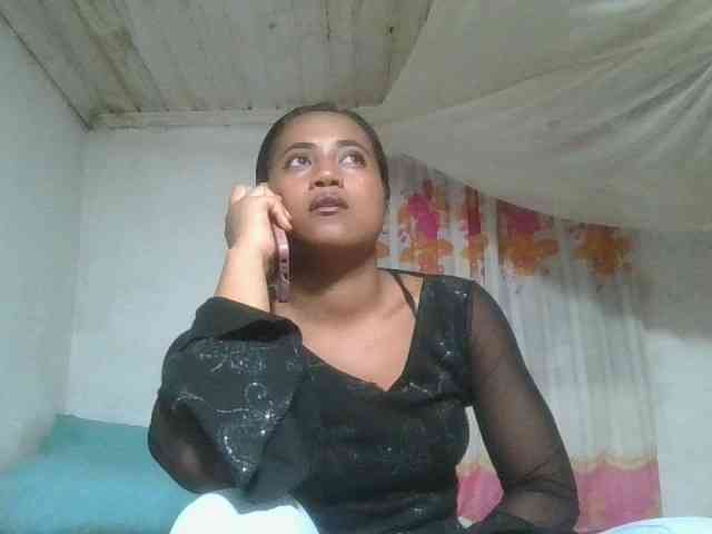 KrystalXShine webcam