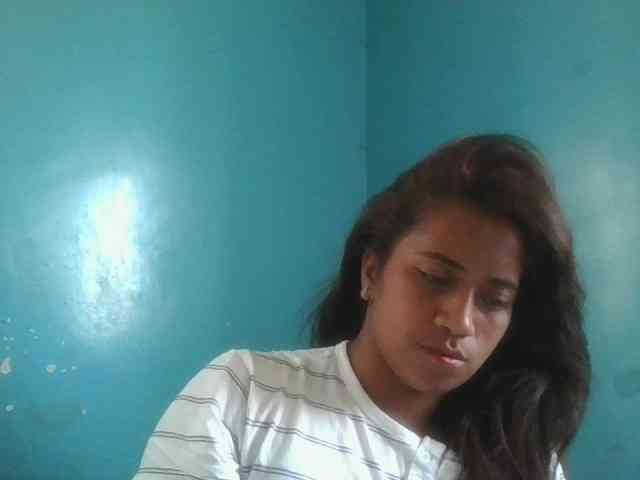 KrystalXShine webcam