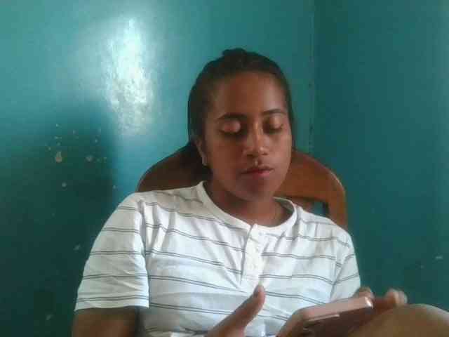 KrystalXShine webcam