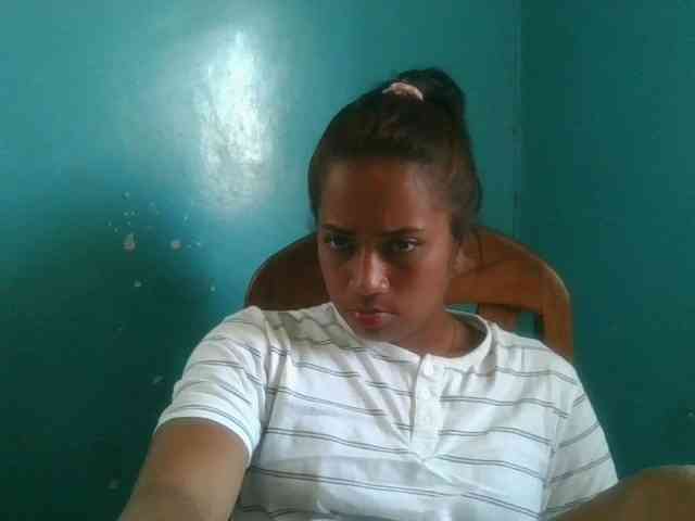 KrystalXShine webcam