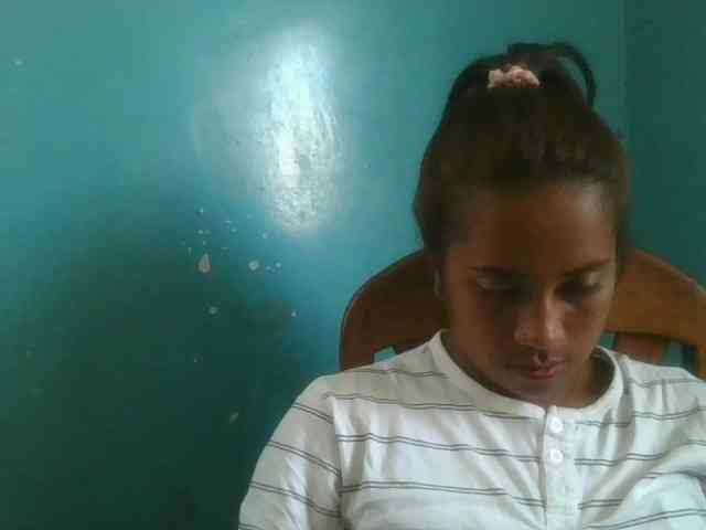 KrystalXShine webcam